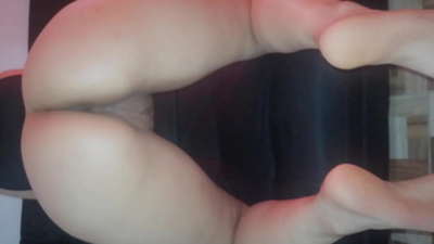 Ma mère me donne sa chatte comme cadeau de Noël